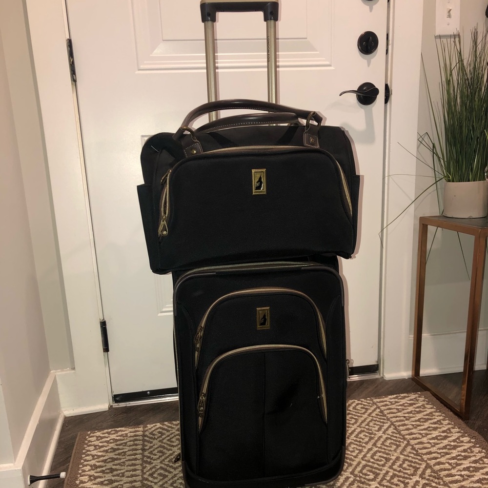 London Fog Carry-On luggage set black and gold